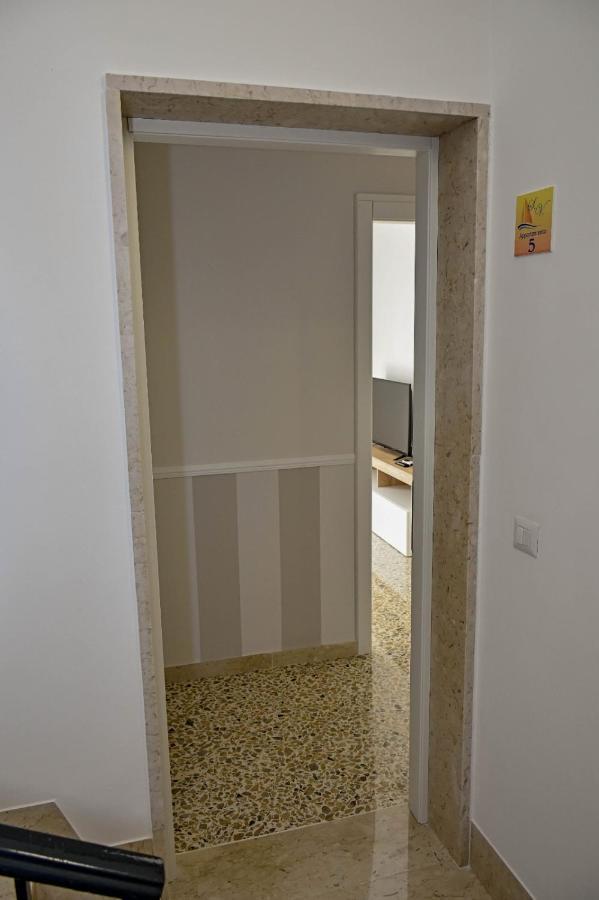 S.V Appartamenti مازارا ديل فالو المظهر الخارجي الصورة